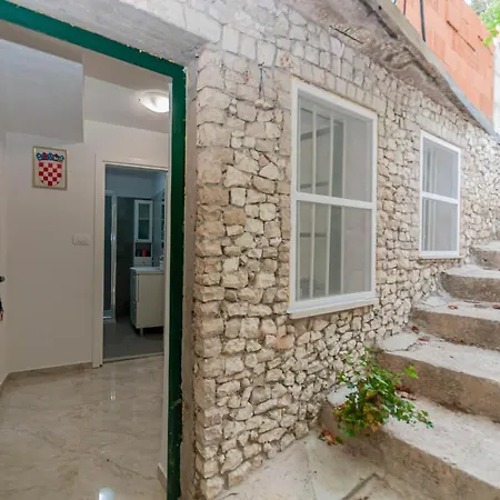 Apartman Roko *