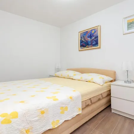 Roko Apartman *